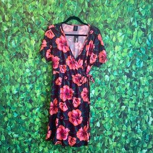 Agnes & Dora - NWT Floral Pink Wrap Dress